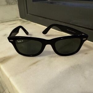 Ray-Ban Original Wayfarer Classic Sunglasses, Black, Polarized